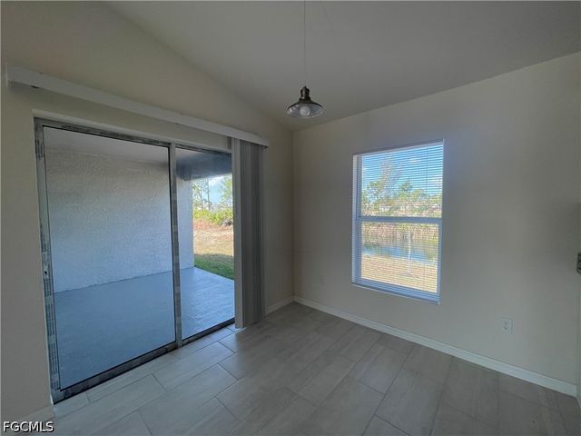 2828 NW 22nd AVE, Cape Coral, FL 33993