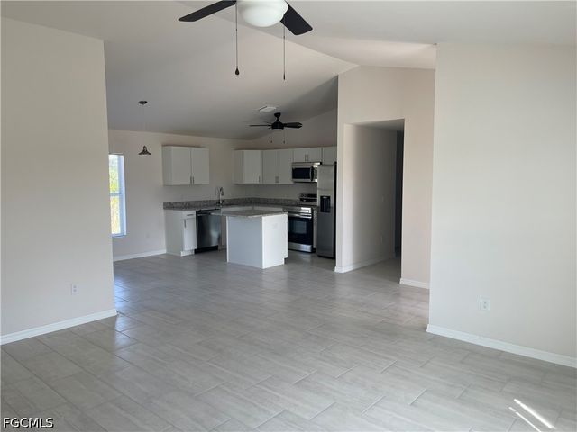 2828 NW 22nd AVE, Cape Coral, FL 33993