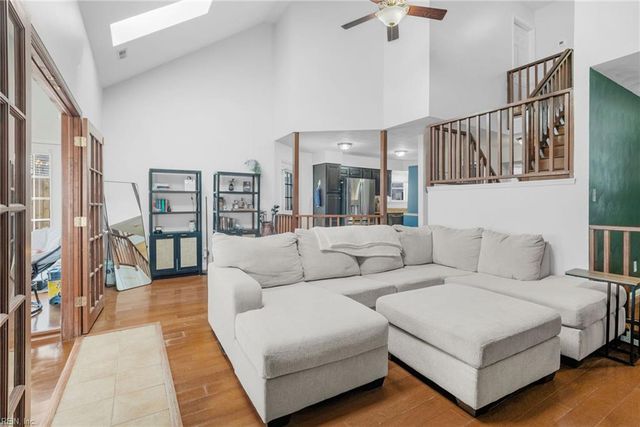 3860 Tiffany LN, Virginia Beach, VA 23456