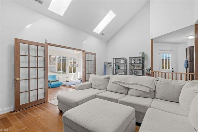 3860 Tiffany LN, Virginia Beach, VA 23456