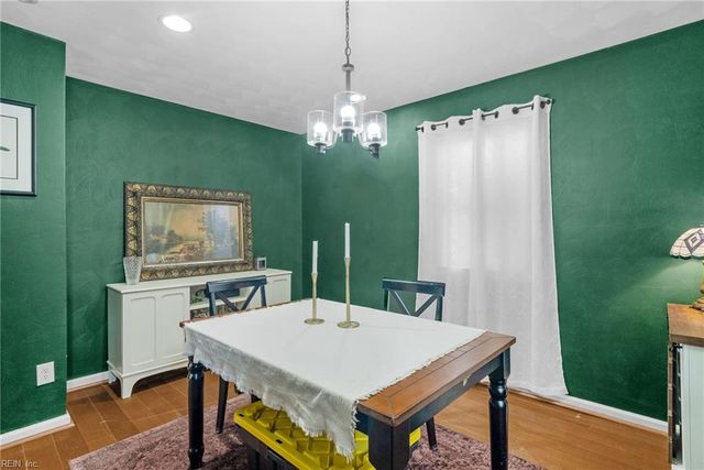 3860 Tiffany LN, Virginia Beach, VA 23456