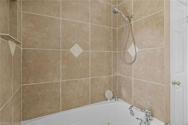 3860 Tiffany LN, Virginia Beach, VA 23456