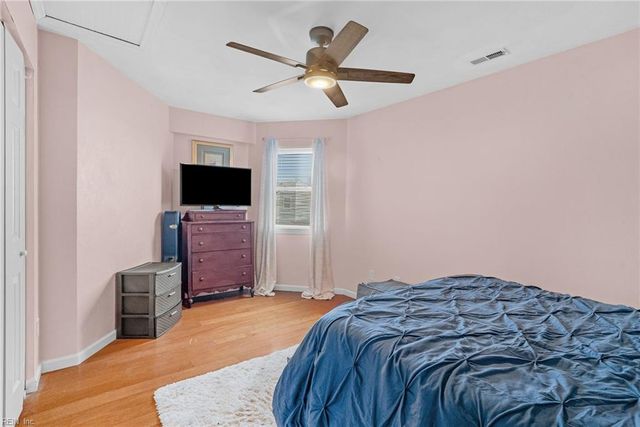 3860 Tiffany LN, Virginia Beach, VA 23456