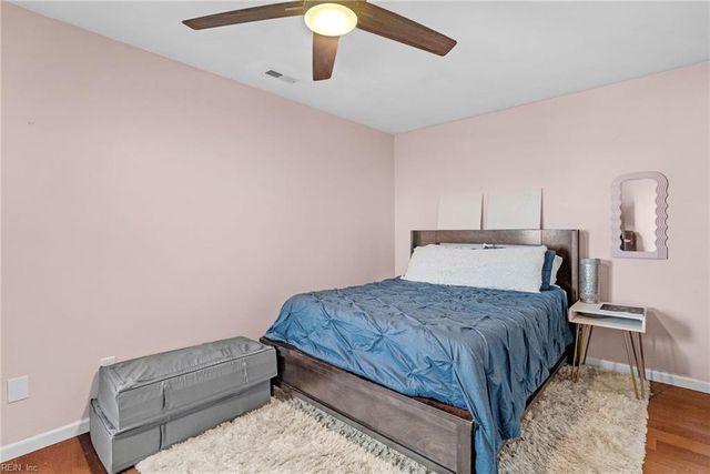 3860 Tiffany LN, Virginia Beach, VA 23456