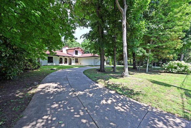 725 Greenville Avenue, Glendale, OH 45246