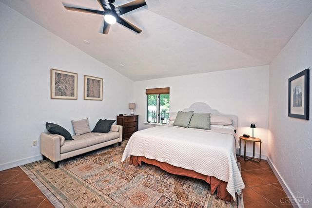 725 Greenville Avenue, Glendale, OH 45246