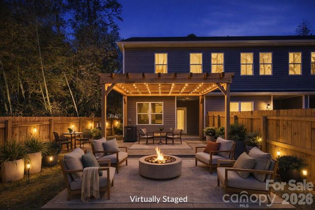 659 Stillgreen Lane, Charlotte, NC 28214