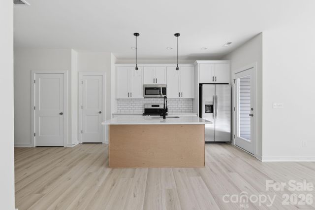 659 Stillgreen Lane, Charlotte, NC 28214