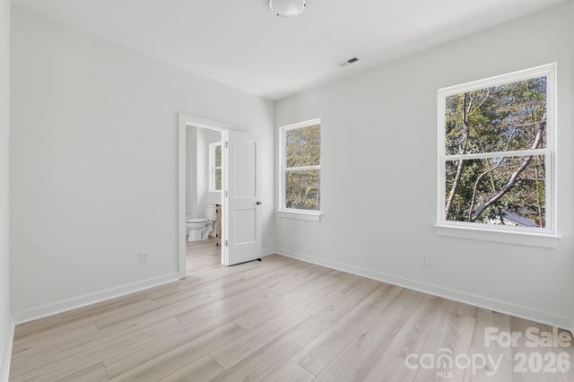 659 Stillgreen Lane, Charlotte, NC 28214