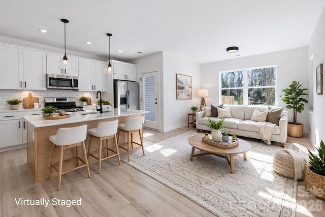 659 Stillgreen Lane, Charlotte, NC 28214