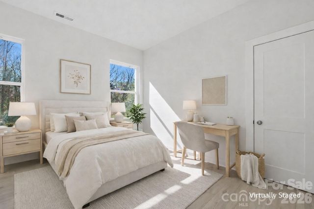 659 Stillgreen Lane, Charlotte, NC 28214