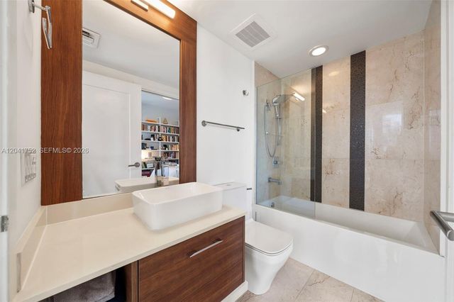 601 NE 27th St 1001, Miami, FL 33137