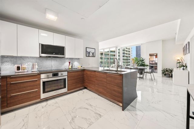 601 NE 27th St 1001, Miami, FL 33137