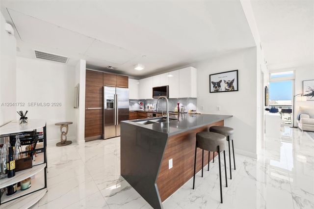 601 NE 27th St 1001, Miami, FL 33137