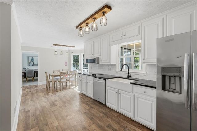 835 Lockriver Way, Lawrenceville, GA 30044