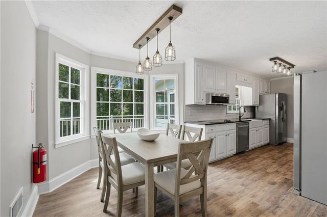 835 Lockriver Way, Lawrenceville, GA 30044
