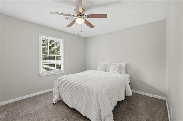835 Lockriver Way, Lawrenceville, GA 30044