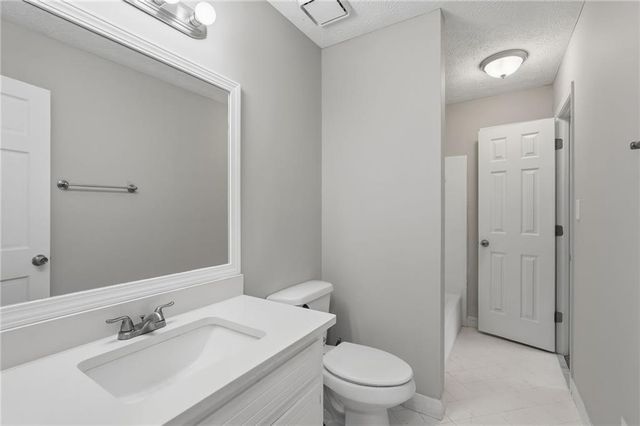 835 Lockriver Way, Lawrenceville, GA 30044