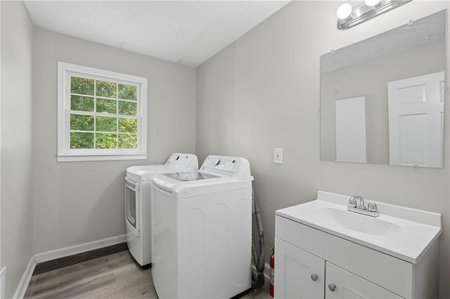 835 Lockriver Way, Lawrenceville, GA 30044