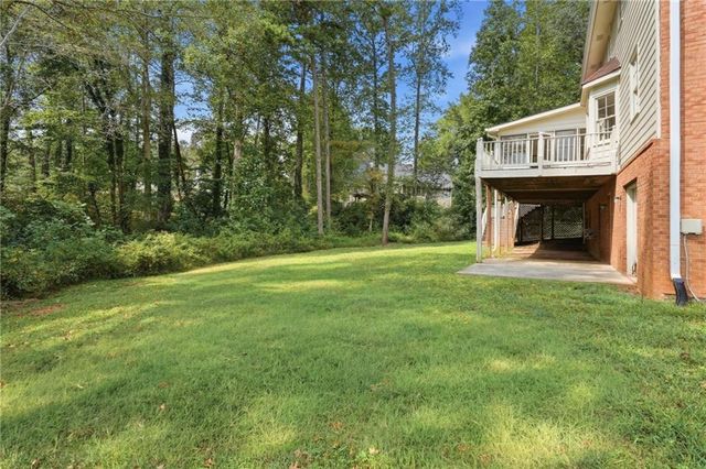 835 Lockriver Way, Lawrenceville, GA 30044
