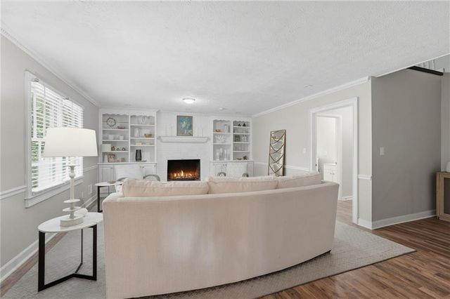 835 Lockriver Way, Lawrenceville, GA 30044