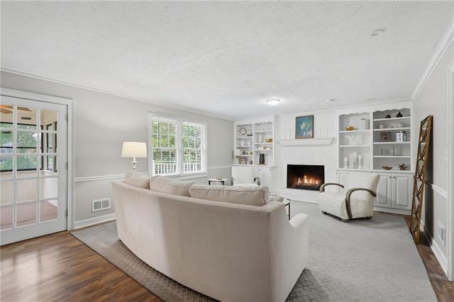 835 Lockriver Way, Lawrenceville, GA 30044