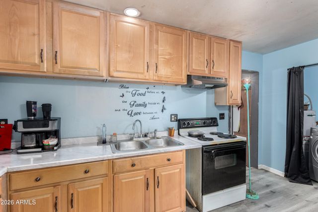 5001 S 19TH Drive, Phoenix, AZ 85041