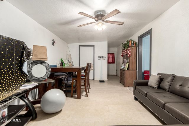 5001 S 19TH Drive, Phoenix, AZ 85041