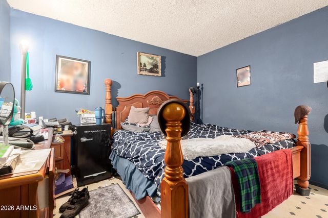 5001 S 19TH Drive, Phoenix, AZ 85041
