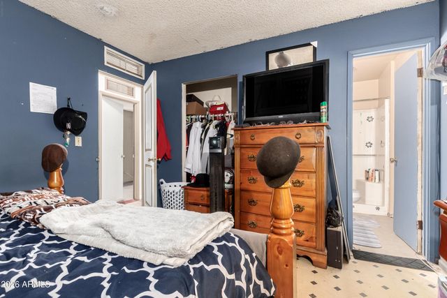 5001 S 19TH Drive, Phoenix, AZ 85041