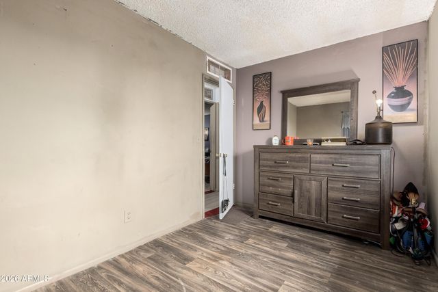 5001 S 19TH Drive, Phoenix, AZ 85041