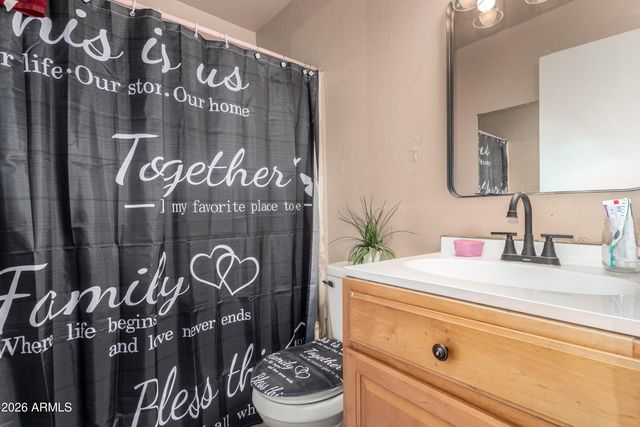 5001 S 19TH Drive, Phoenix, AZ 85041