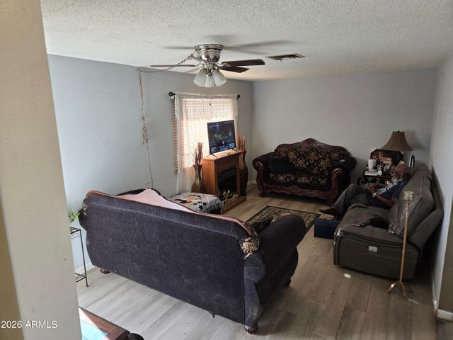 5001 S 19TH Drive, Phoenix, AZ 85041