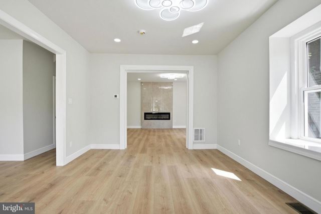 249 WASHINGTON LN, Jenkintown, PA 19046