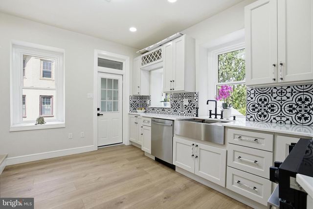 249 WASHINGTON LN, Jenkintown, PA 19046