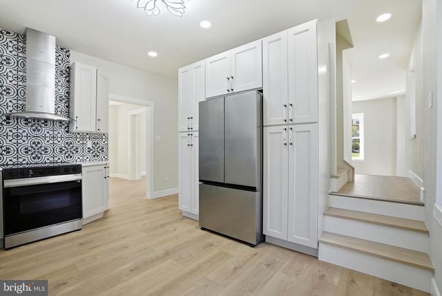 249 WASHINGTON LN, Jenkintown, PA 19046