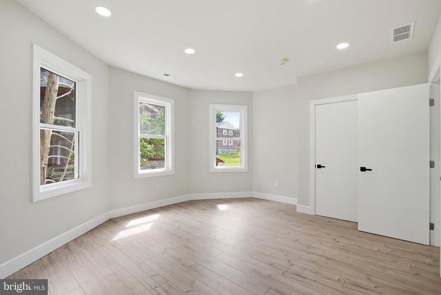 249 WASHINGTON LN, Jenkintown, PA 19046