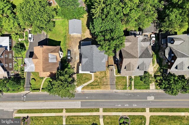 249 WASHINGTON LN, Jenkintown, PA 19046