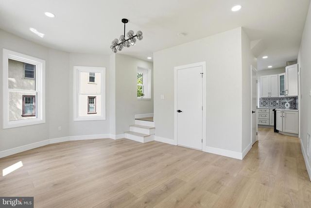 249 WASHINGTON LN, Jenkintown, PA 19046