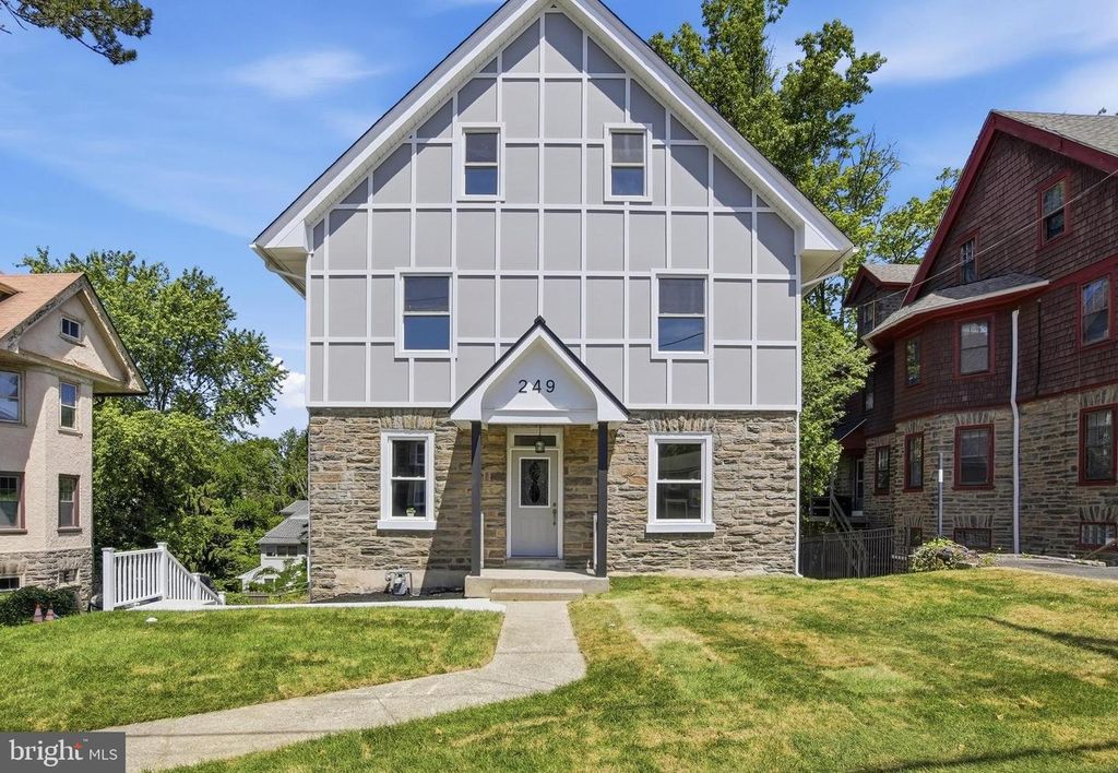 249 WASHINGTON LN, Jenkintown, PA 19046
