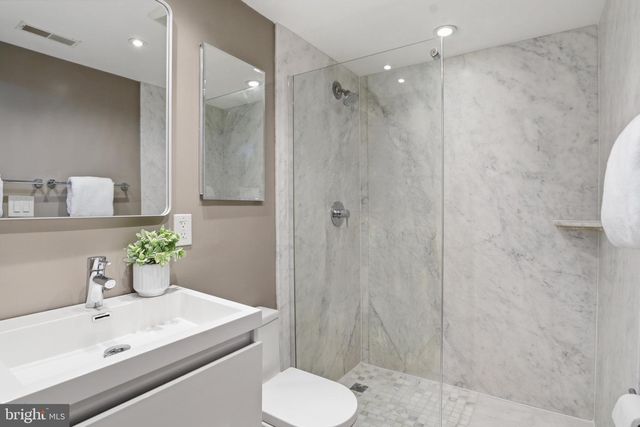2117 PATTY LN, Vienna, VA 22182