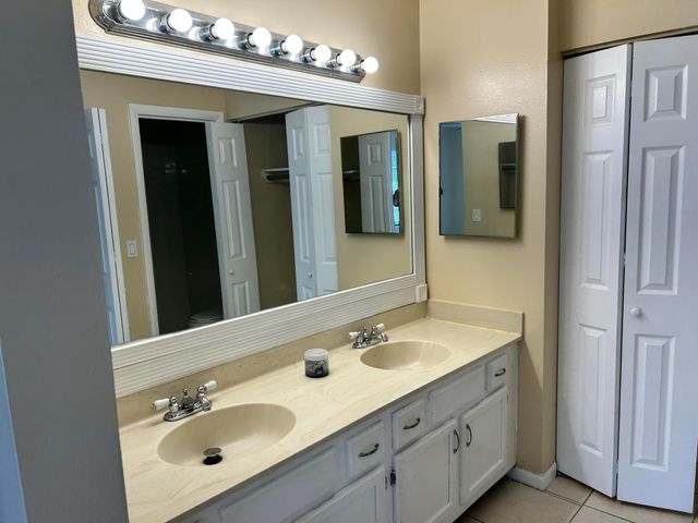 2513 S 17th Street 207, Fort Pierce, FL 34982