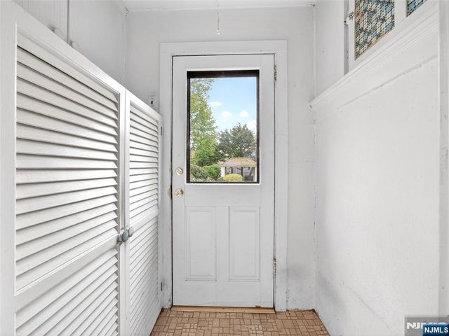 618 Wyndemere Avenue, Ridgewood, NJ 07450