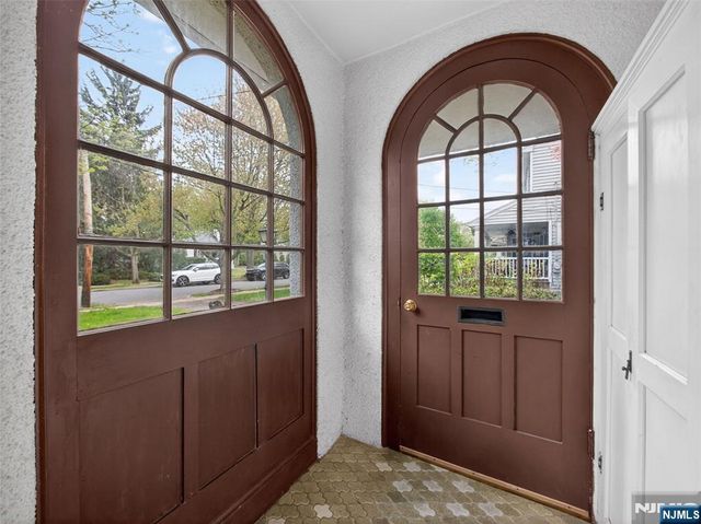 618 Wyndemere Avenue, Ridgewood, NJ 07450