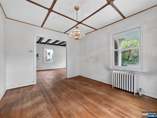 618 Wyndemere Avenue, Ridgewood, NJ 07450