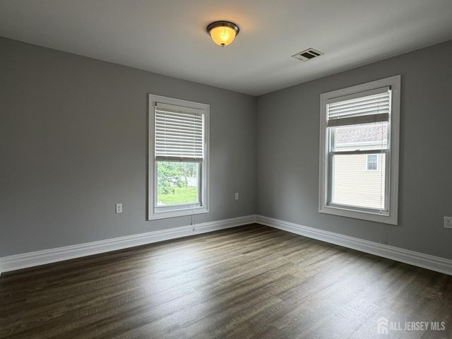 170 Central Avenue B, Metuchen, NJ 08840