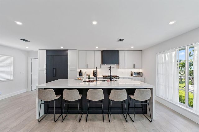 4193 HYACINTH Circle N, Palm Beach Gardens, FL 33410