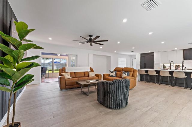4193 HYACINTH Circle N, Palm Beach Gardens, FL 33410