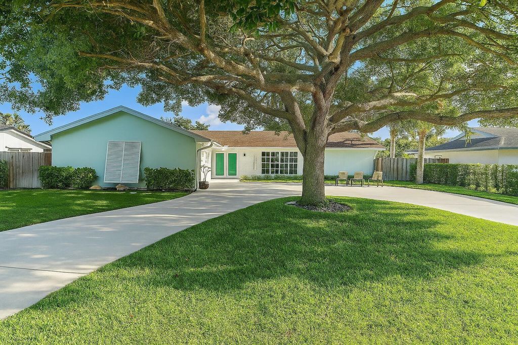 4193 HYACINTH Circle N, Palm Beach Gardens, FL 33410