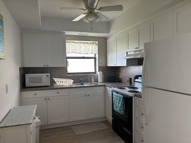 302 New Hampshire Street 1ab, Hollywood, FL 33019